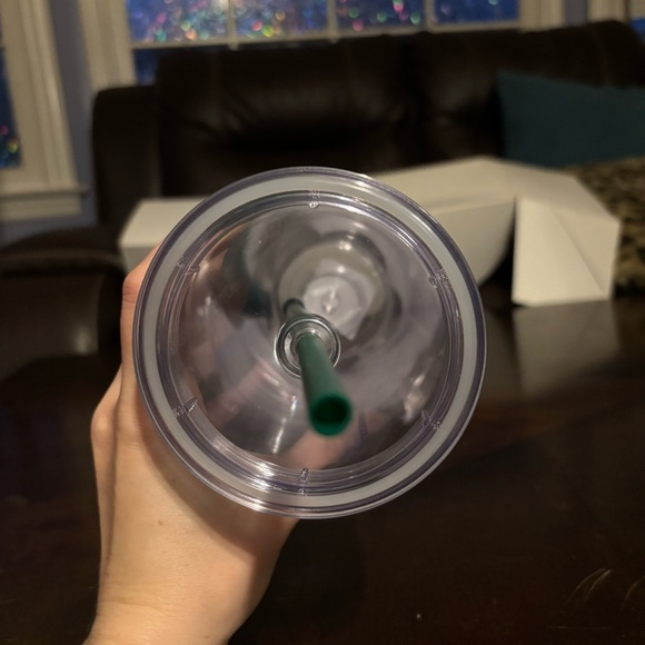 Starbucks 16 oz Clear Grande Tumbler with Green Straw, NWT - Picture 6 of 6
